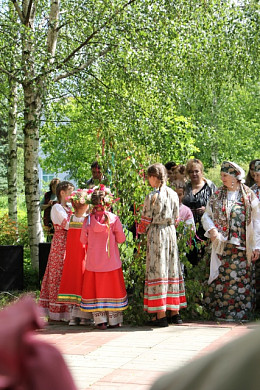 Гран-при фестиваля «Июньская карусель на Нерли» взял коллектив из Владимирской области